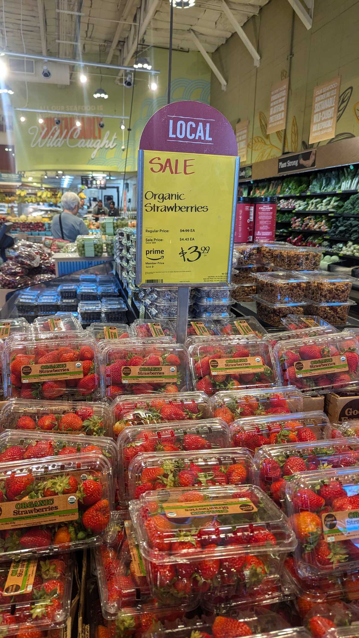 Good Farms Organic Strawberries — source product photograph