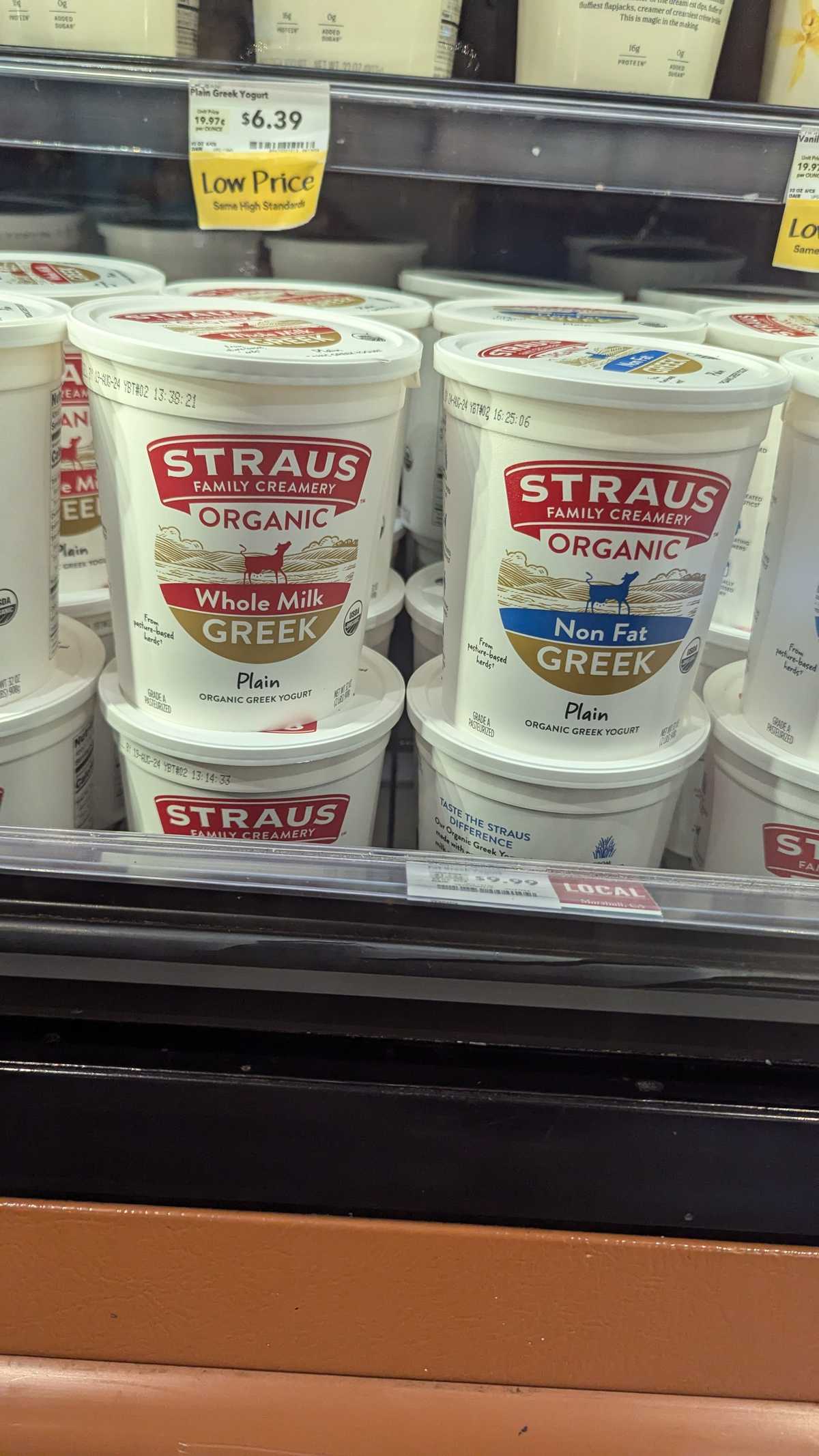 Straus Organic Plain Nonfat Greek Yogurt — source product photograph