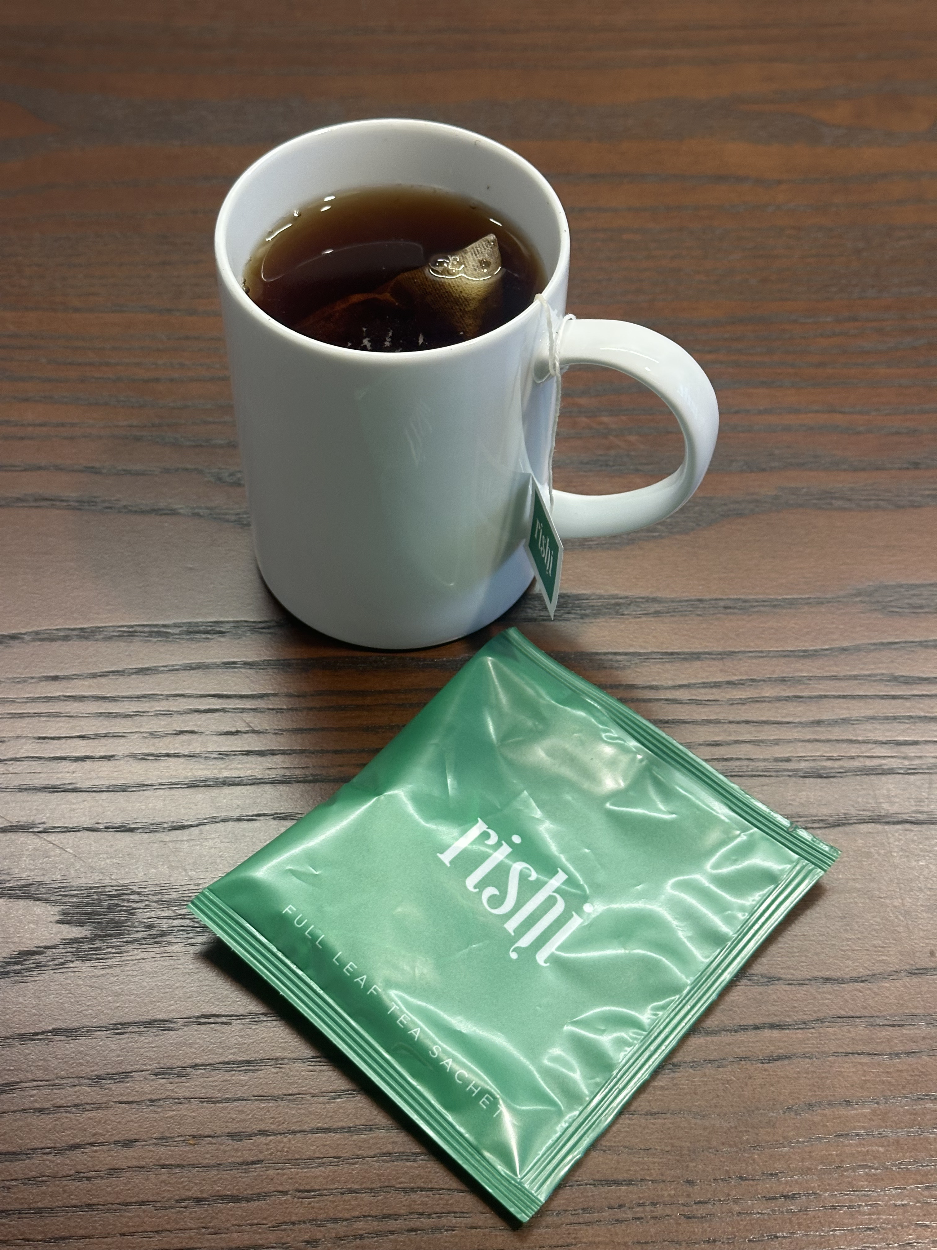 Rishi English Breakfast Organic Black Tea — source product photograph